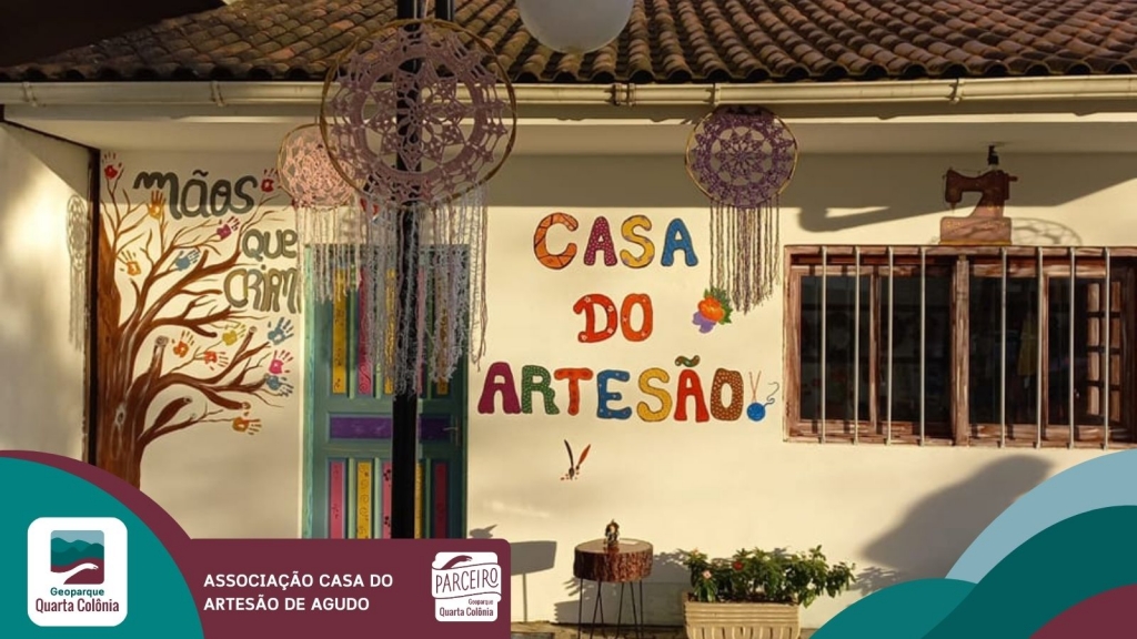 Fachada da Casa do Artesão, em Agudo