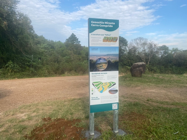 Geoparque inicia instalação de sinalização turística