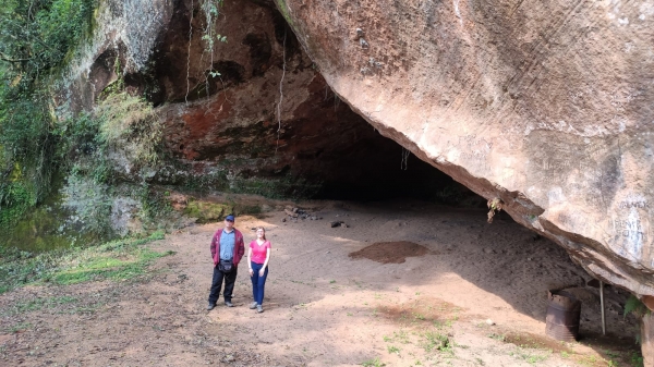 A vice-diretora do Geoparque Quarta Colônia Aspirante UNESCO, Michele Vestena, acompanhou Monteiro no território
